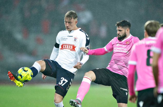International -Medie: AGF sælger Hausner til Göteborg