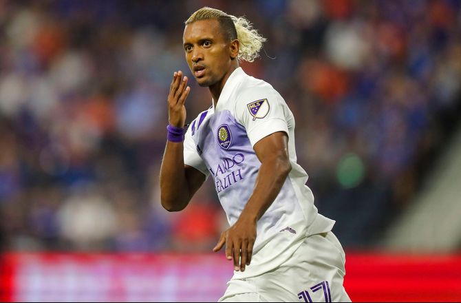 A-League -35-årige Nani skifter til Melbourne Victory