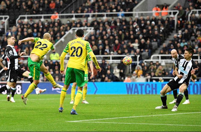 Premier League -Vild Pukki-flugter sikrede point i PL-bundbrag