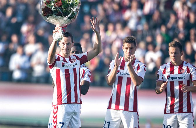 North American Soccer League -Enevoldsen bekræfter stop: Flere bolde i luften