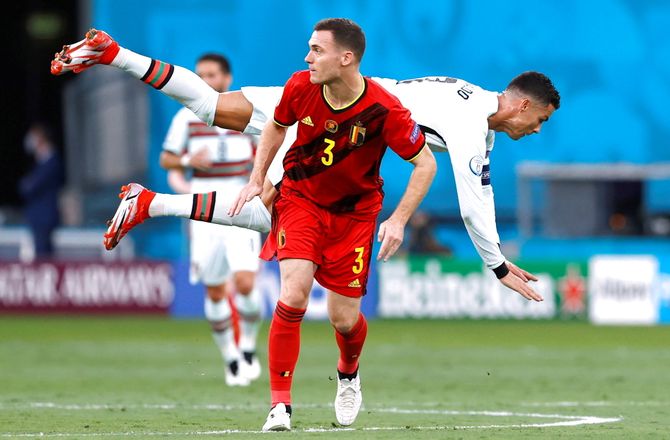 J. League -36-årige Vermaelen stopper i Vissel Kobe
