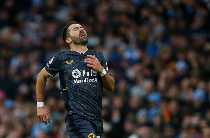 Premier League -Garvede Moutinho forlænger i Wolverhampton