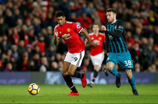 Premier League -Skadesplaget Saints-back stopper karrieren