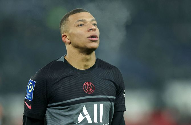 Ligue 1 -Medie: PSG lokker Mbappé med gigantisk løn