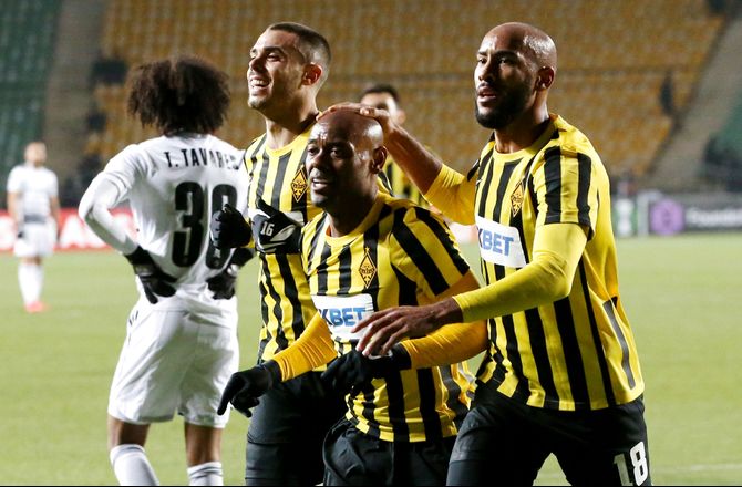 3F Superliga -Vagner Love er landet: Snød presse og fans