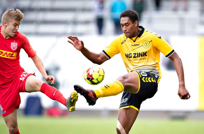 NordicBet Liga -AC Horsens ophæver med indkastspecialist