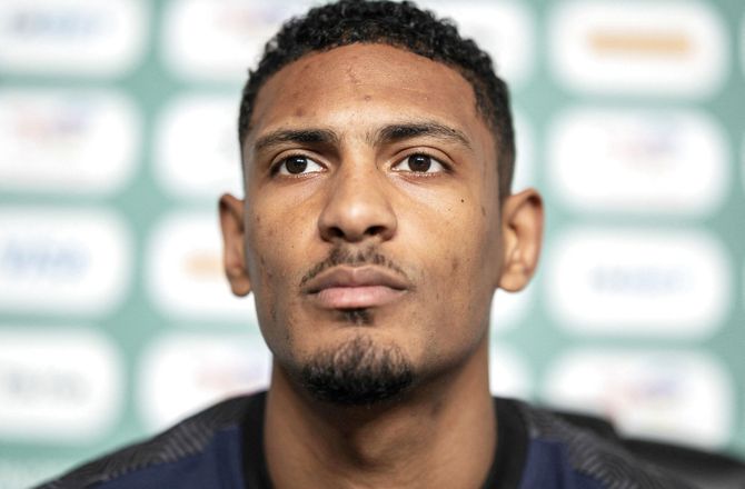 Æresdivisionen -Ajax bekræfter: Sebastien Haller genoptræner hos os