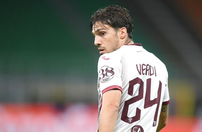 Serie A -Dugfrisk aftale: Verona kaprer halvvarm Verdi
