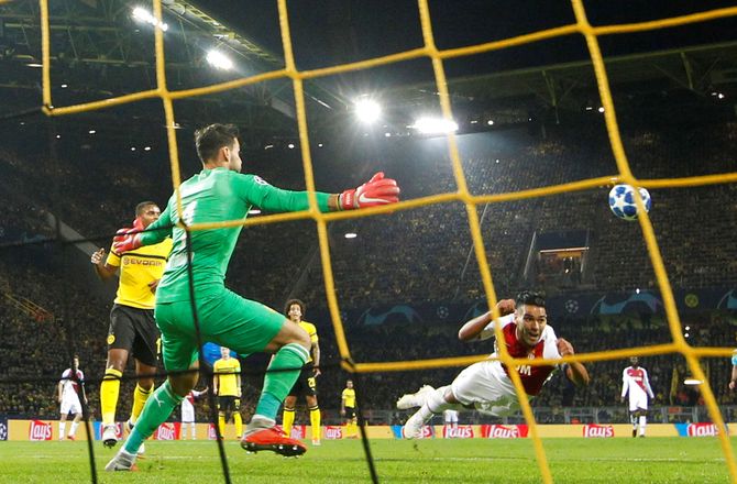 International -Gala-præsident: Dortmund-keeper på plads