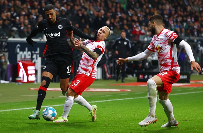 Bundesliga -Mainz snupper Frankfurt-midt til sommer