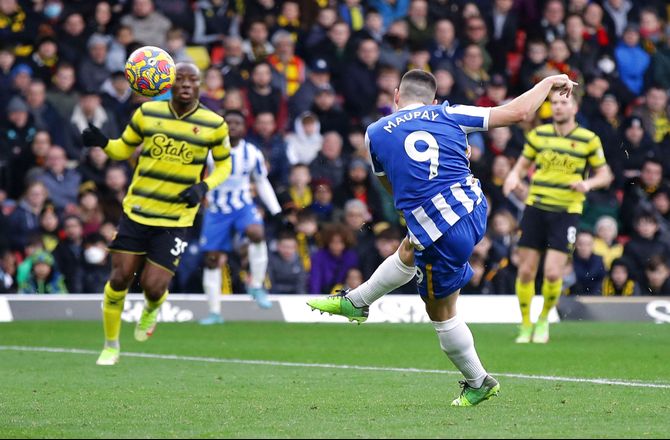 Premier League -Brighton-sejr efter kanonkasse af Maupay