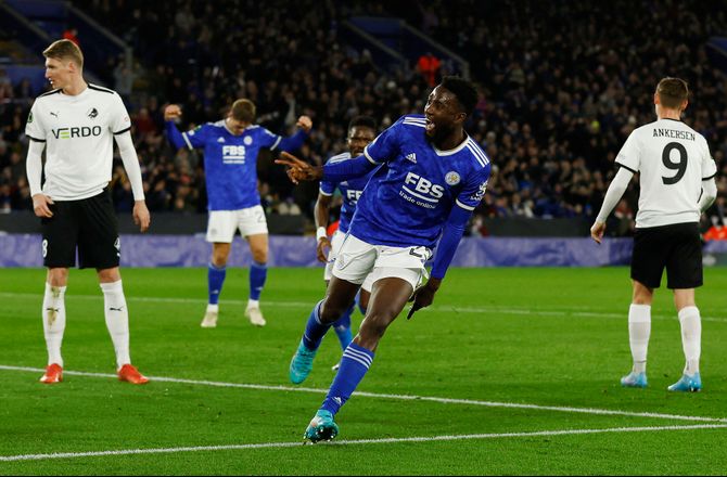 Premier League -Leicester-boost: Profiler og VK-konkurrent tæt på comeback