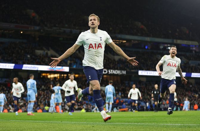 Premier League -Kane og Matip kæmper om PL-hæder