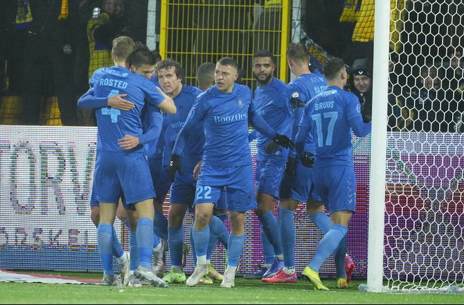 3F Superliga -Brøndby med gestus: Spiller i Ukraine-farver