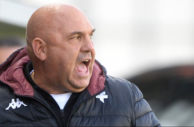 Ligue 1 -Metz-chef får lang karantæne efter skænderi