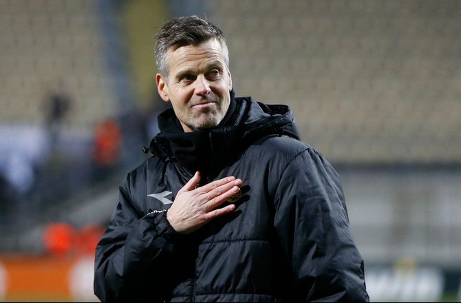 Norge Eliteserien -Knutsen om Celtic-interesse: Håbløst at svare på