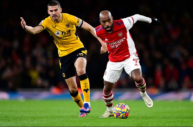 Premier League -Arsenal tog sejren efter sen overtidsscoring