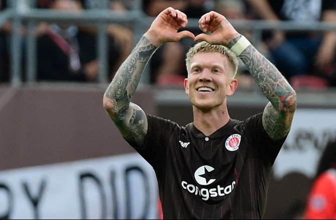 2. Bundesliga -Makienok skal videre: Passede til St. Pauli