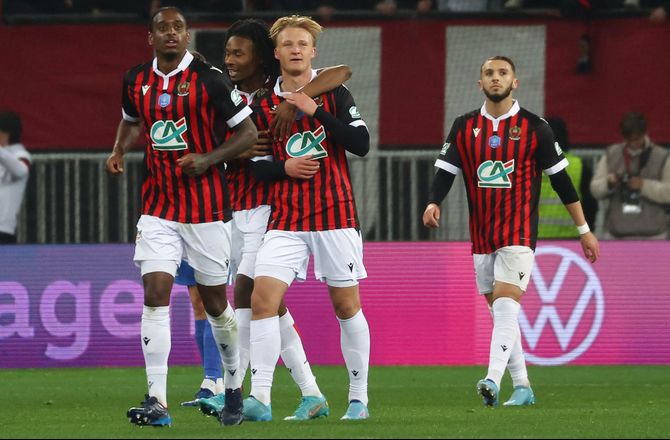 Ligue 1 -Dolberg-assist sørgede for sen Nice-sejr