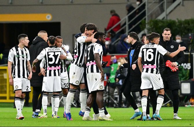 Serie A -Udinese forlænger med rutineret angriber