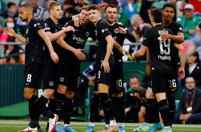 Europa League -Lindstrøm møder Barca: Jeg kan godt se det...