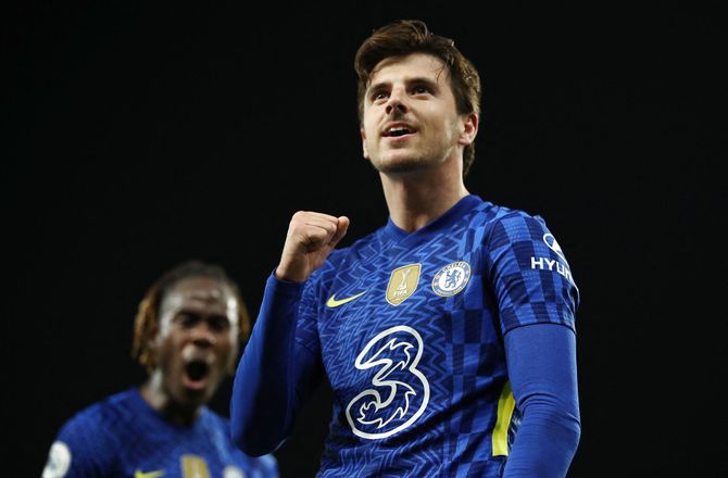 Premier League -Chelsea sænkede Norwich på vild dag