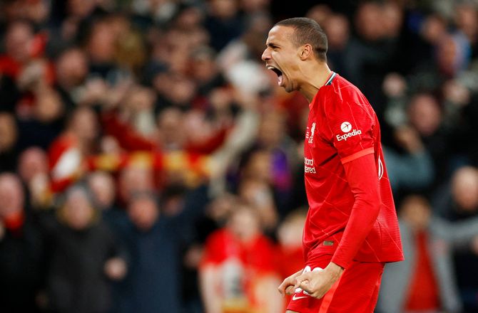 Bundesliga -Medie: Matip interesseret i Leverkusen