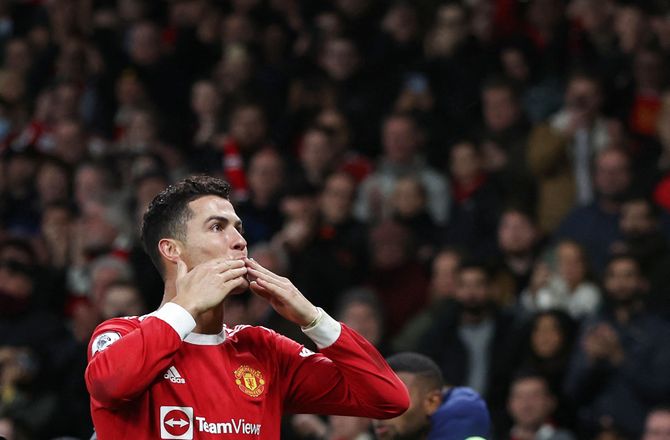 Premier League -Avis: Ronaldo vil blive i United i næste sæson