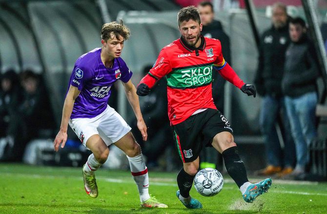 Æresdivisionen -Mattsson med målshow da Schöne tangerede vild rekord