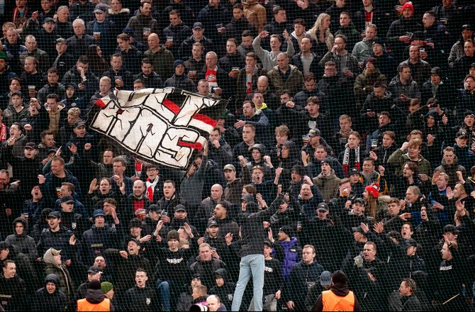Æresdivisionen -PSV gafler offensivt es hos konkurrenter