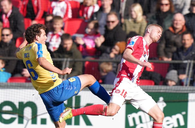 3F Superliga -Friis roser kritiseret AaB'er: Han er et monster