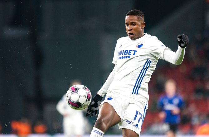 Ekstraklasa -Mukairu meldes tæt på polsk klub