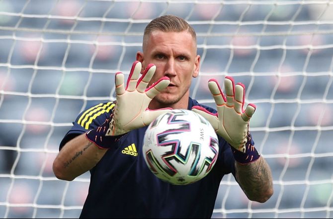 Allsvenskan -Malmö-boss bekræfter: Robin Olsen misser topbrag