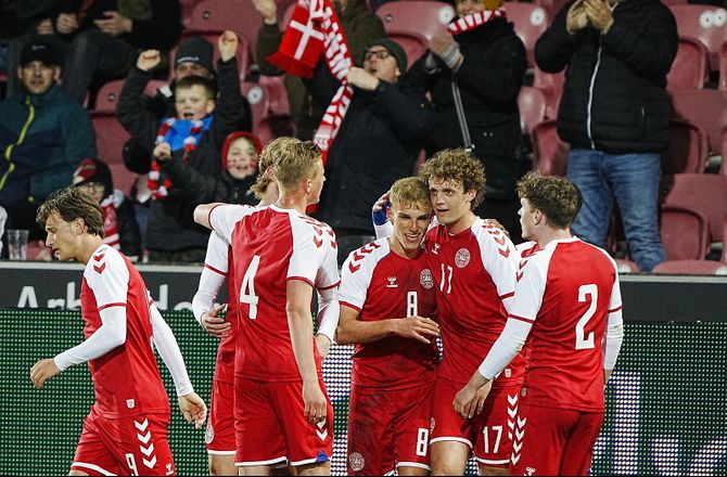 EM U21 -U21-landsholdet i skæbnekamp: Vi er tændte!