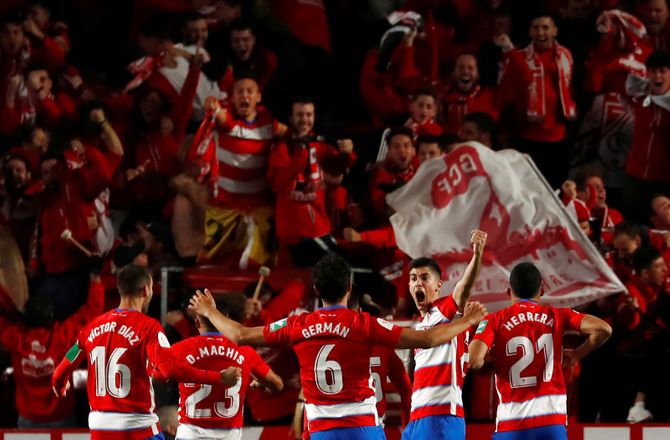 La Liga -Granada ånder Cadiz i nakken efter sent point