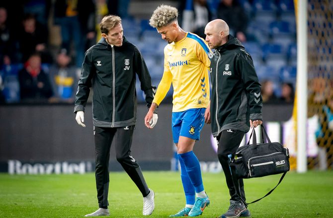 3F Superliga -Alves fortsat tvivlsom: BIF afventer scanning