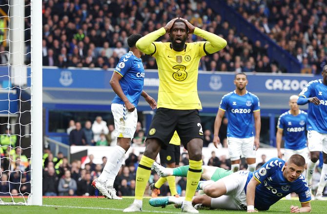 Premier League -Chelsea vækket med langt fyrværkeri-show