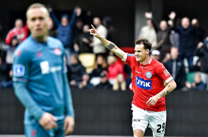 Danmark -Medie: Silkeborg enig med Vejle om Engel