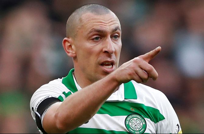 Premiership -Tidl. Celtic-anfører Scott Brown stopper