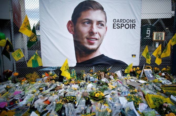 Championship -Cardiff taber appel: Skal betale for Sala-transfer