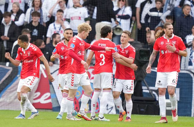 3F Superliga -VB-ejer: Dårlige dommere skyld i nedrykning