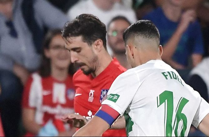 La Liga -Atletico Madrid-kroat ramt af overbelastning