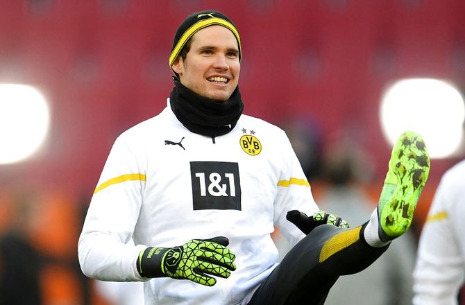 Bundesliga -Marwin Hitz forlader Dortmund efter sæsonen