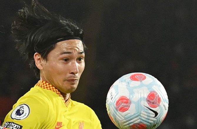 International -Klopp hylder Minamino: Kritikerne tager fejl