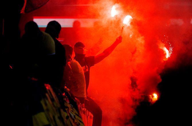 3F Superliga -Pyro koster Brøndby millioner: Voldsomme tal