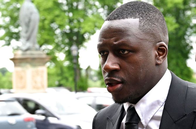Premier League -Mendy nægter sig skyldig i voldtægtsanklager
