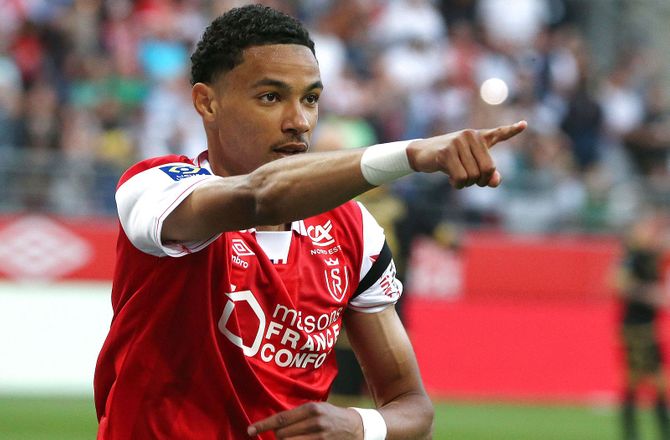 International -Medie: Real kigger også på tidl. Vejle-spids