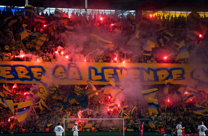 3F Superliga -Brøndby får bøde på 150.000 for derby-pyro