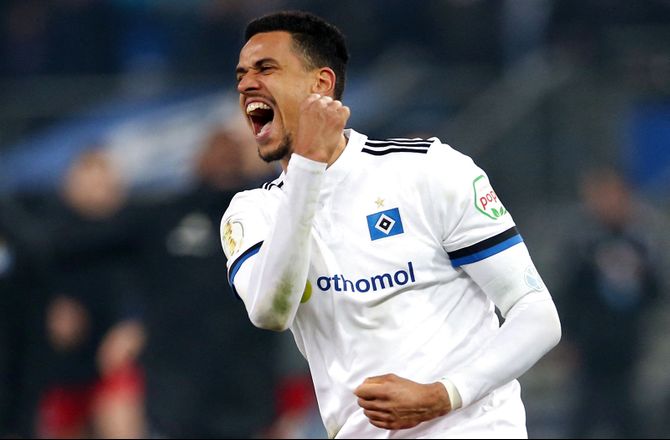 2. Bundesliga -HSV forlænger med topscorer 