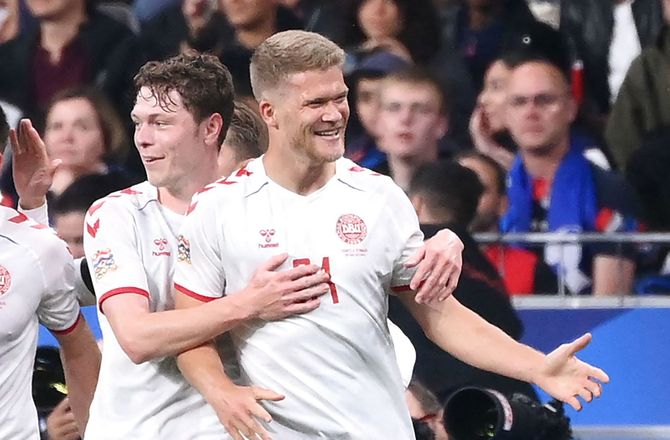 Danmark -Vilde Cornelius: Benzema er verdens bedste